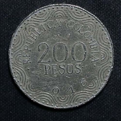 200 песо 2016 год Колумбия