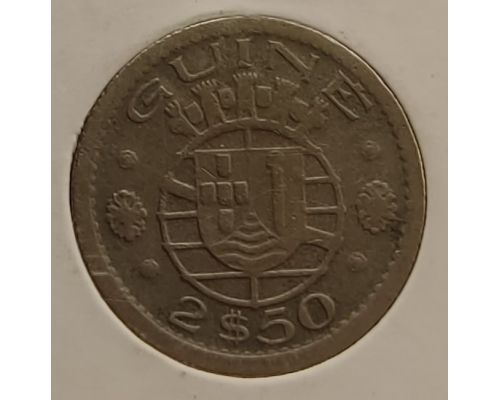 2,5 эскудо 1952 год Гвинея-Бисау в держателе
